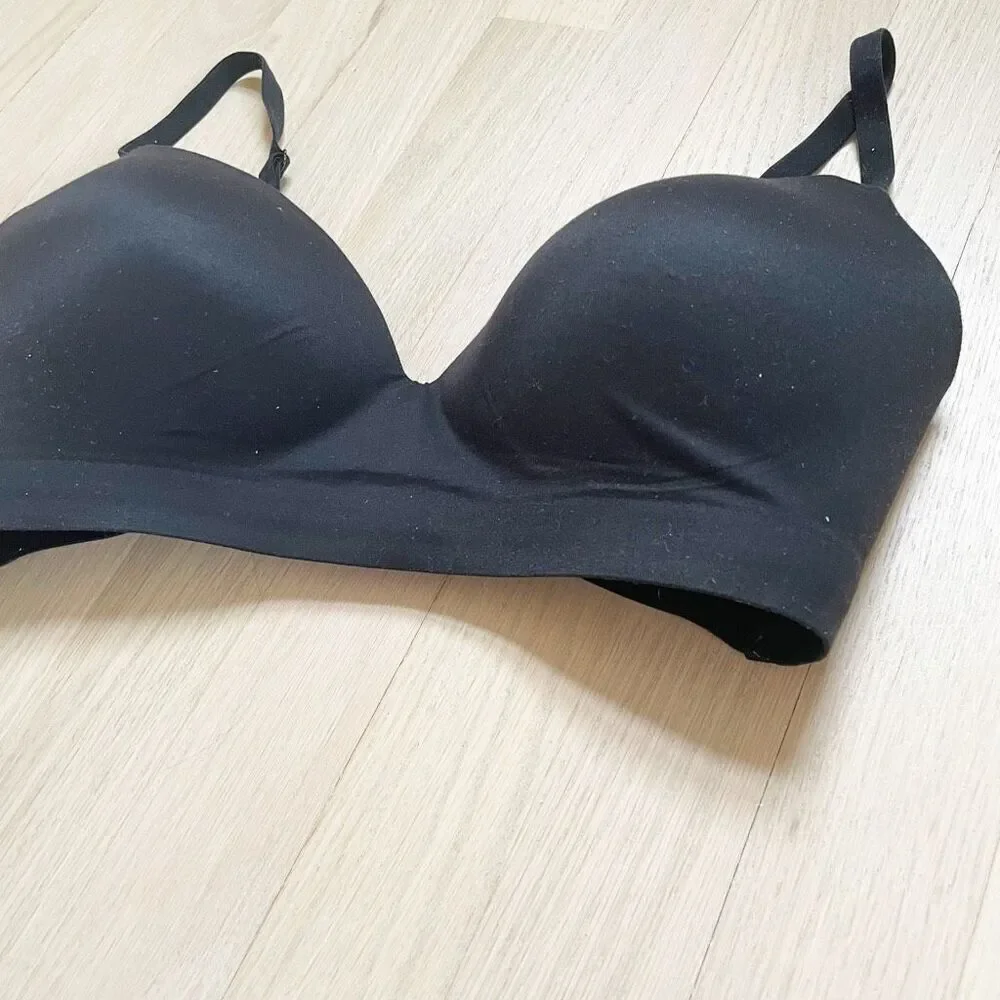 BUY 1 GET 1 FREE soma 36c black bra wire free